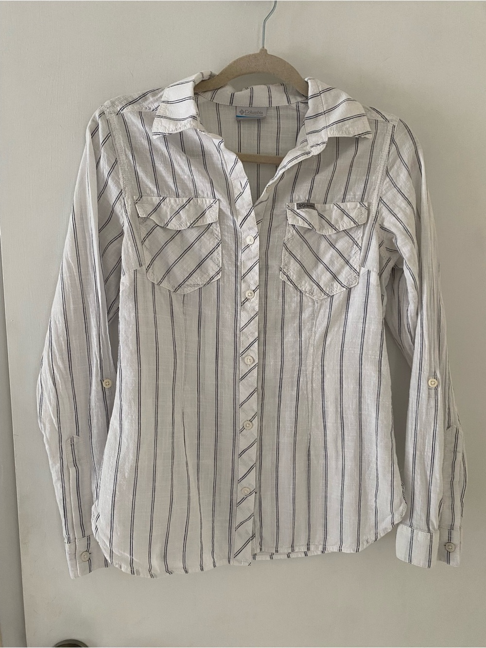 Columbia White Long Sleeve Button-Down Shirt with Navy Stripes Size Small